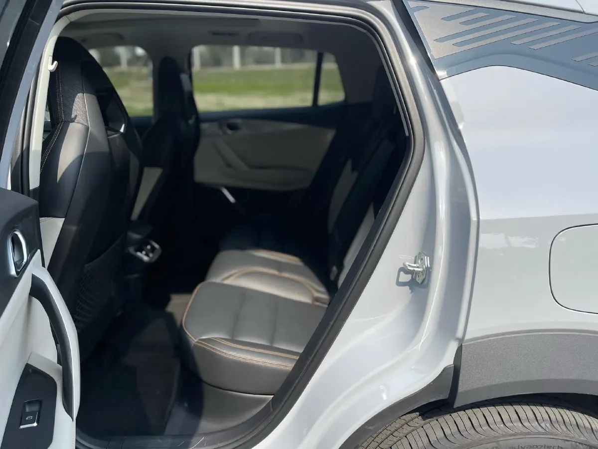 2023 LYNK&CO 03 2.0T 254HP L4 7DCT,autocango,china used car exporter,china ev exporter,chinese used car exporter,chinese used ev exporter