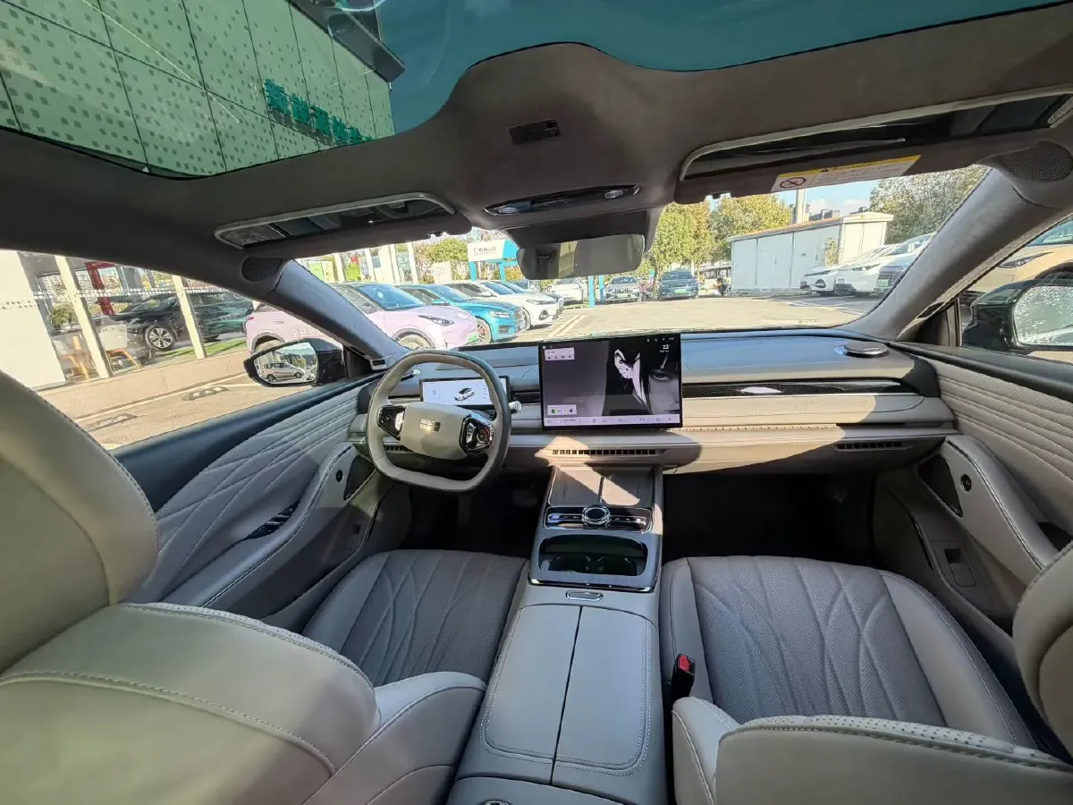 2025 Geely Galaxy Starshine 8 1.5T 163HP L4 3DHT PHEV 27.69KWH,autocango,china used car exporter,china ev exporter,chinese used car exporter,chinese used ev exporter