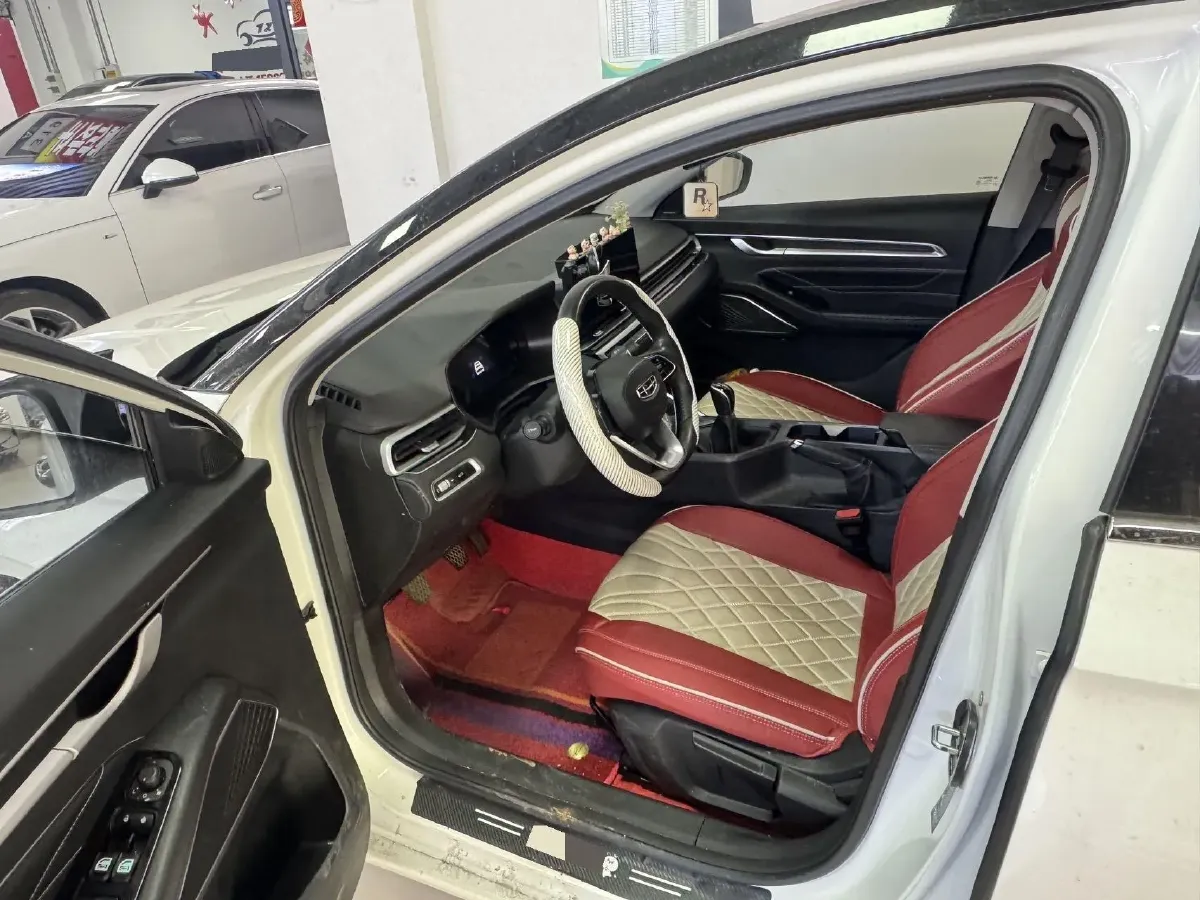 2022 Geely Emgrand 1.5L 114HP L4 5MT,autocango,china used car exporter,china ev exporter,chinese used car exporter,chinese used ev exporter