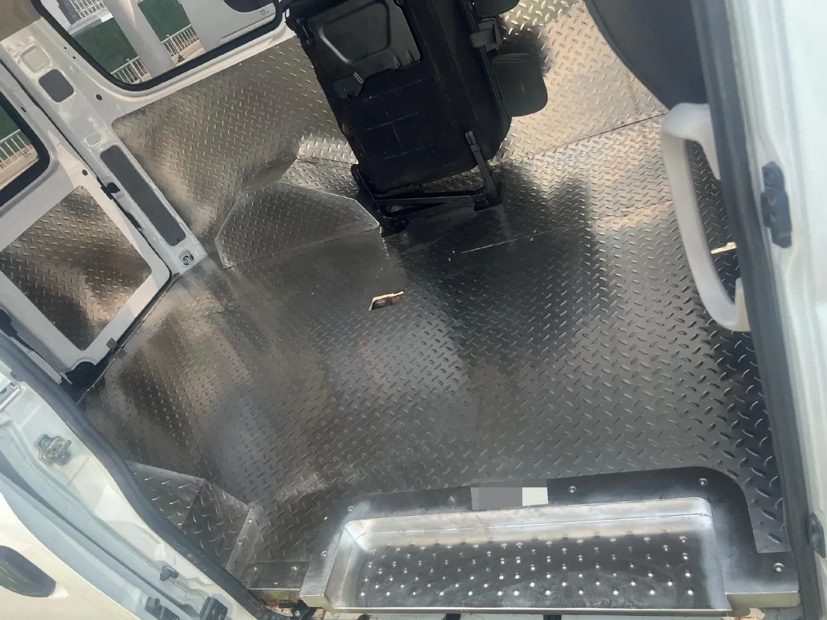 2019 FHA LeiShen 2.5T 129HP L4 6MT,autocango,china used car exporter,china ev exporter,chinese used car exporter,chinese used ev exporter