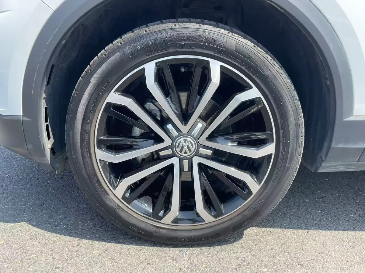 2021 Volkswagen T-Roc 1.4T 150HP L4 7DCT,autocango,china used car exporter,china ev exporter,chinese used car exporter,chinese used ev exporter