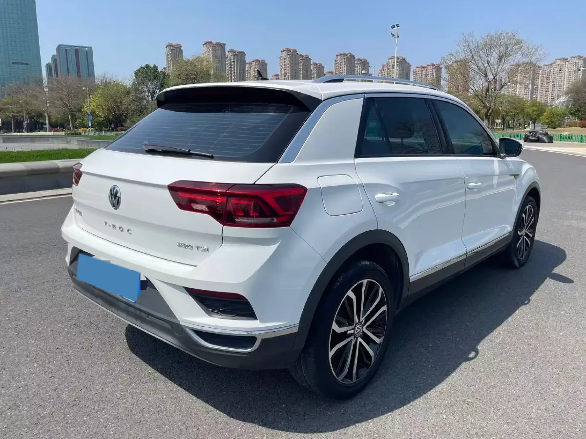 2021 Volkswagen T-Roc 1.4T 150HP L4 7DCT,autocango,china used car exporter,china ev exporter,chinese used car exporter,chinese used ev exporter