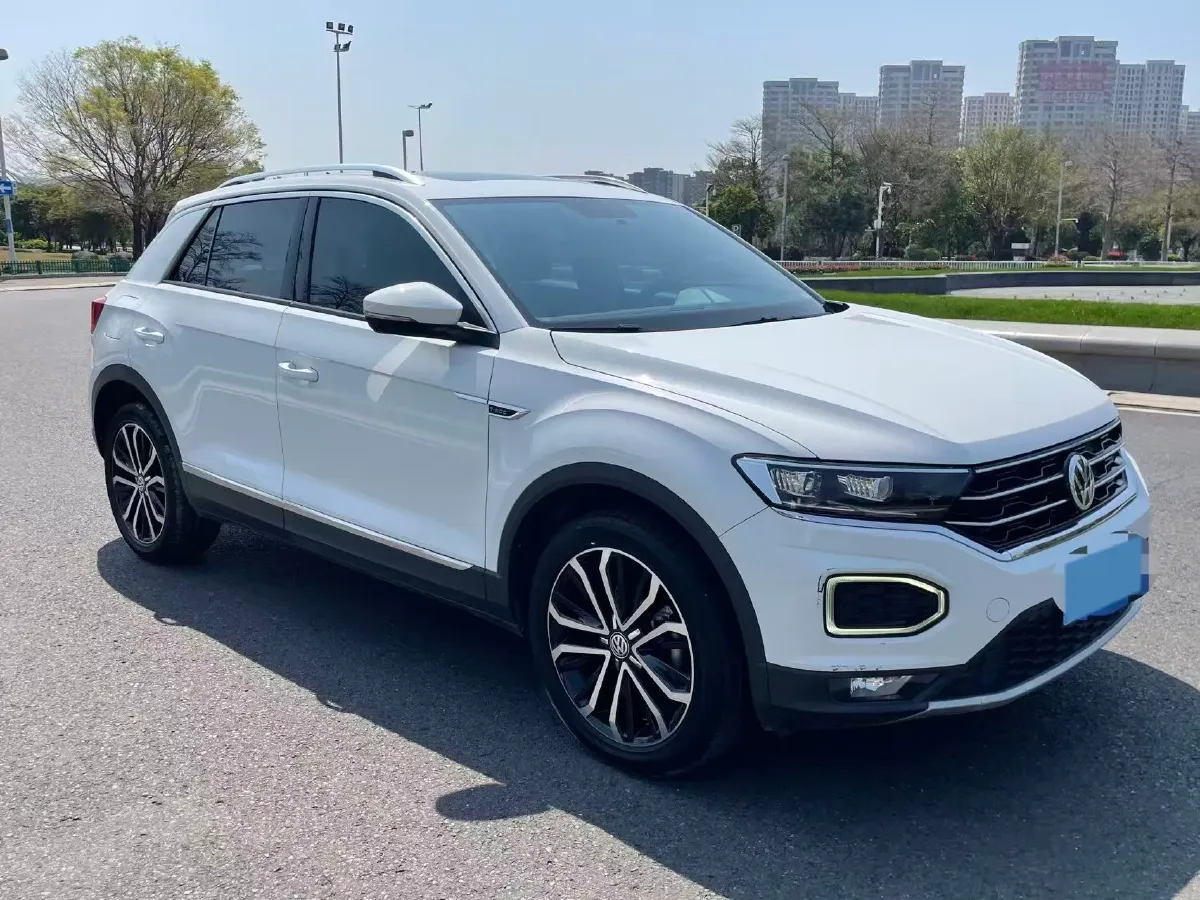 2021 Volkswagen T-Roc 1.4T 150HP L4 7DCT,autocango,china used car exporter,china ev exporter,chinese used car exporter,chinese used ev exporter