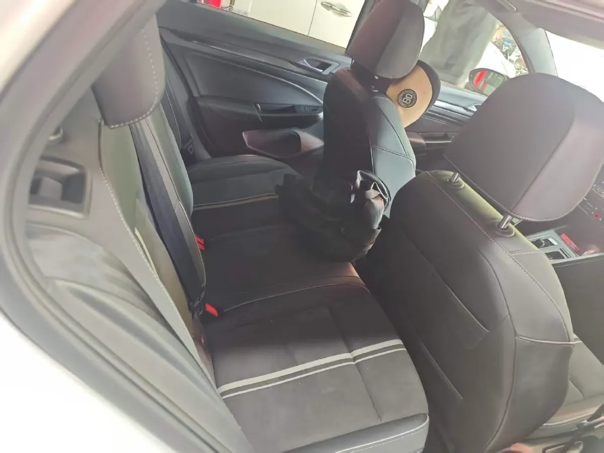 2023 Volkswagen Golf 1.4T 150HP L4 7DCT,autocango,china used car exporter,china ev exporter,chinese used car exporter,chinese used ev exporter