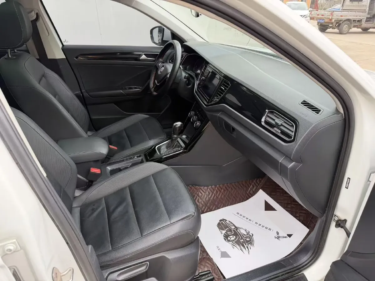 2019 Volkswagen T-Roc 1.4T 150HP L4 7DCT,autocango,china used car exporter,china ev exporter,chinese used car exporter,chinese used ev exporter