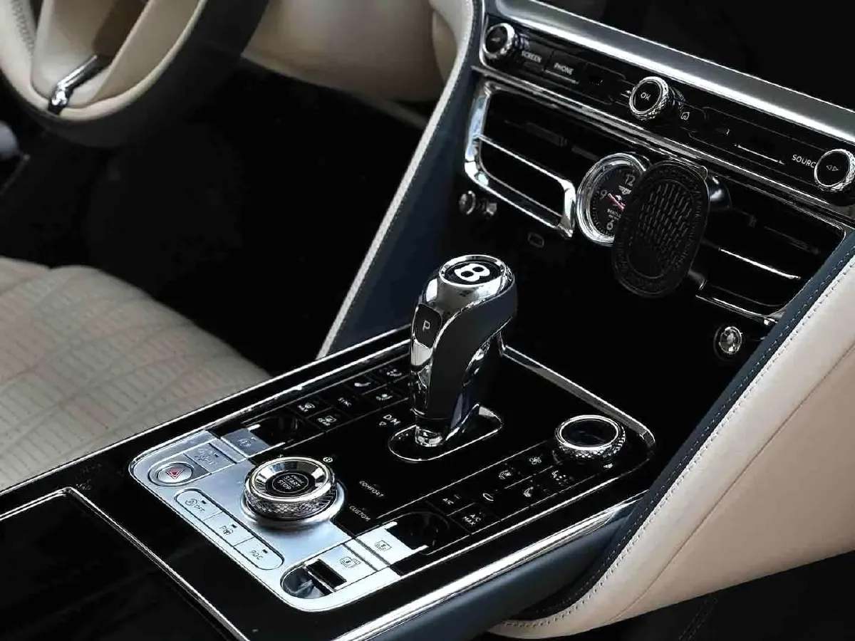 2020 Bentley Flying Spur 6.0T 635HP W12 8DCT,autocango,china used car exporter,china ev exporter,chinese used car exporter,chinese used ev exporter