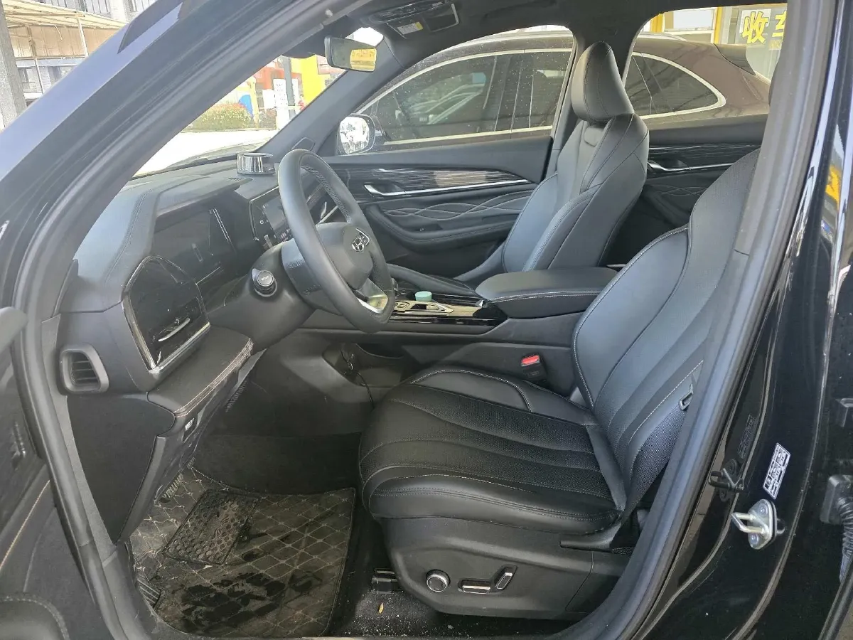 2024 Geely Monjaro 2.0T 218HP L4 7DCT,autocango,china used car exporter,china ev exporter,chinese used car exporter,chinese used ev exporter