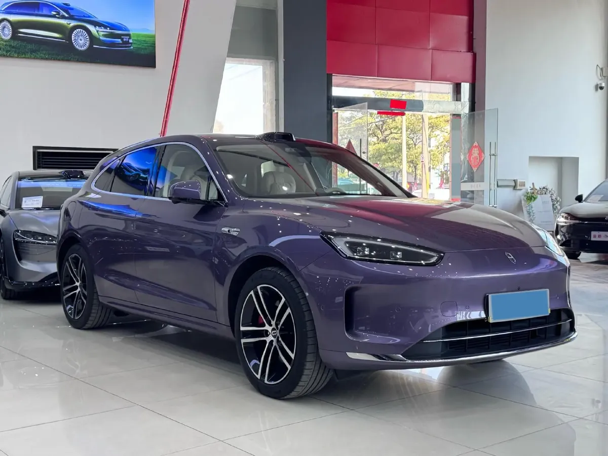 2025 AITO AITO M5 1.5T 152HP L4 REEV 42KWH,autocango,china used car exporter,china ev exporter,chinese used car exporter,chinese used ev exporter