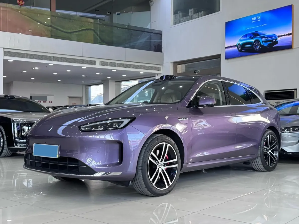 2025 AITO AITO M5 1.5T 152HP L4 REEV 42KWH,autocango,china used car exporter,china ev exporter,chinese used car exporter,chinese used ev exporter