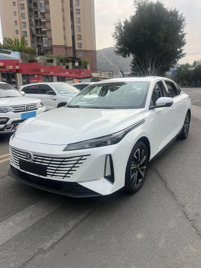2025 ChangAn Eado 1.5T 192HP L4 7DCT,autocango,china used car exporter,china ev exporter,chinese used car exporter,chinese used ev exporter