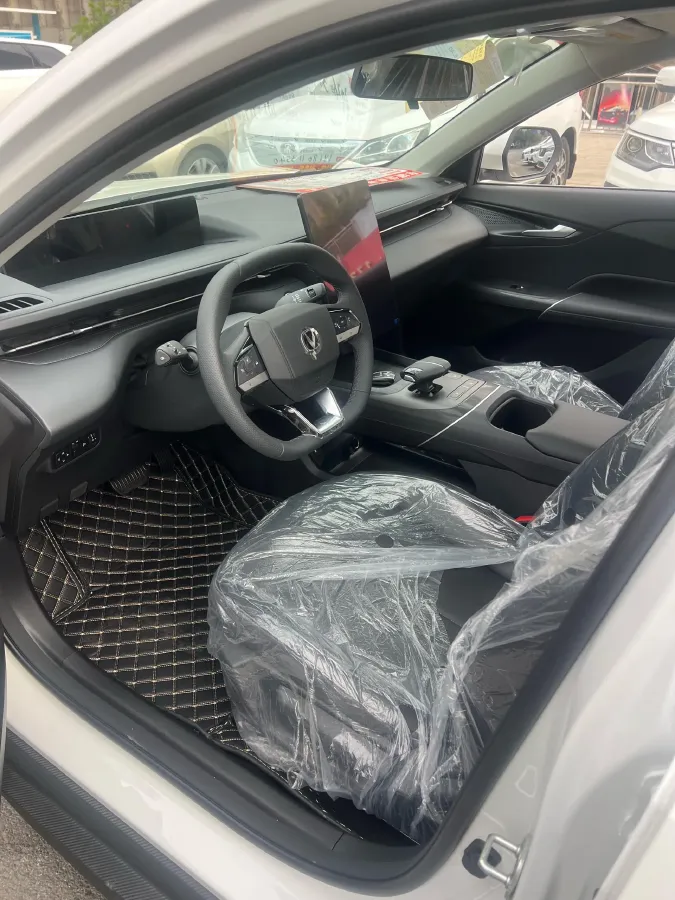 2025 ChangAn Eado 1.5T 192HP L4 7DCT,autocango,china used car exporter,china ev exporter,chinese used car exporter,chinese used ev exporter