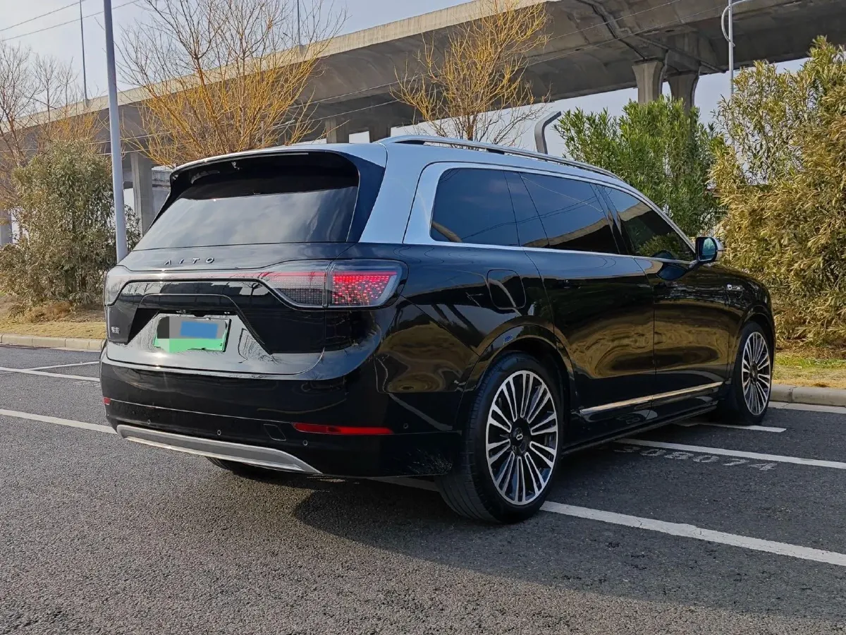 2024 AITO AITO M9 1.5T 152HP L4 REEV 42KWH,autocango,china used car exporter,china ev exporter,chinese used car exporter,chinese used ev exporter