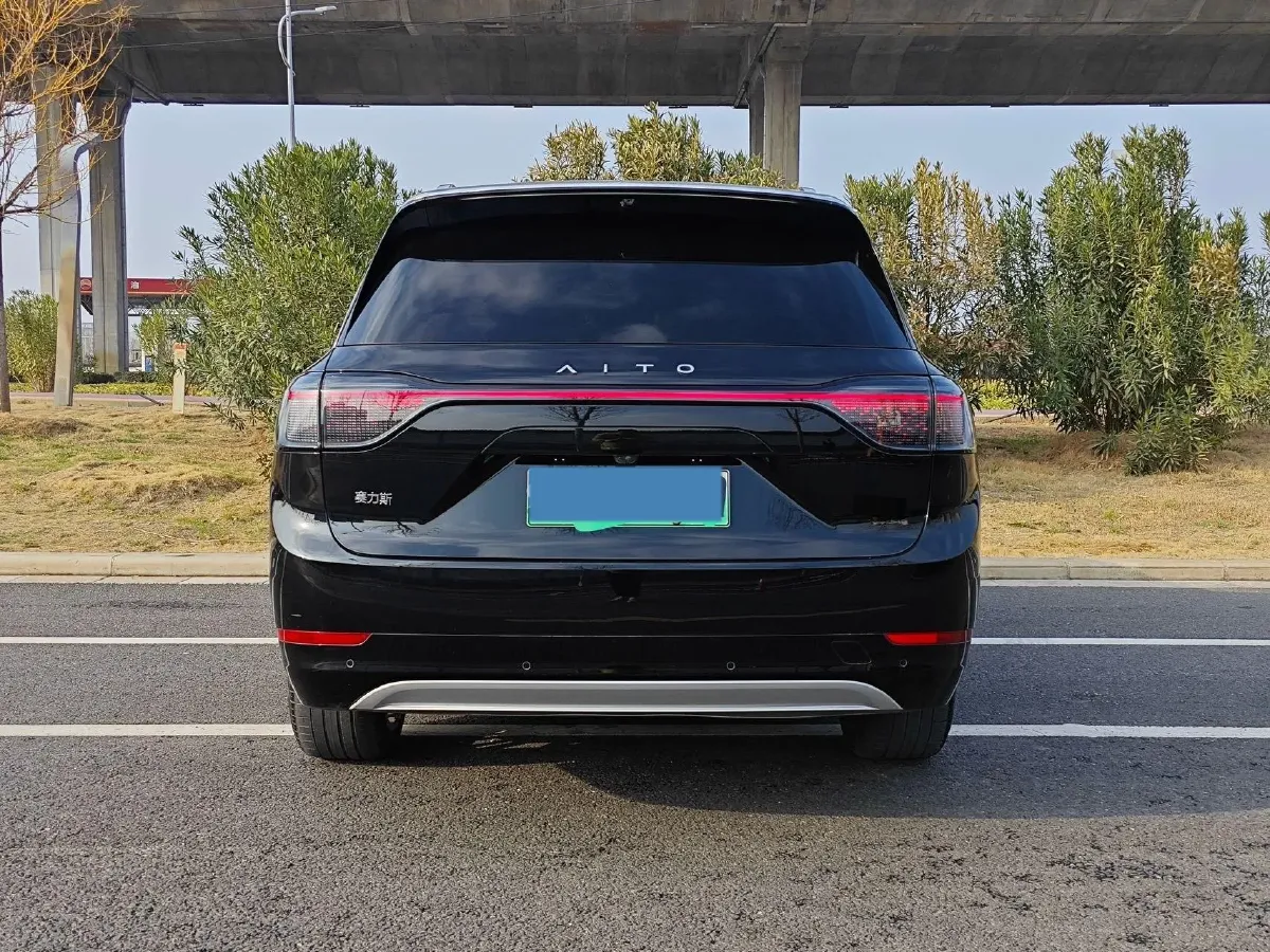 2024 AITO AITO M9 1.5T 152HP L4 REEV 42KWH,autocango,china used car exporter,china ev exporter,chinese used car exporter,chinese used ev exporter