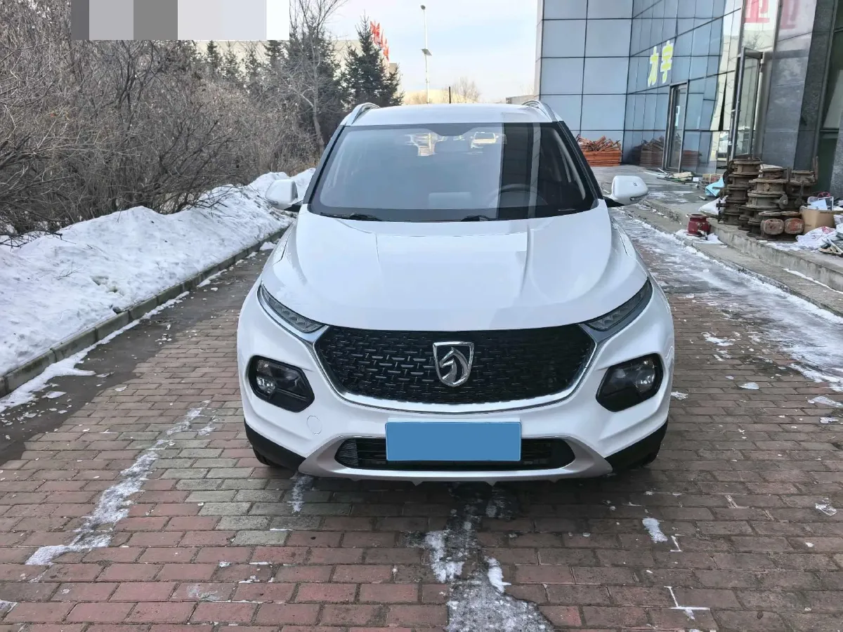 2019 BaoJun 730 1.5L 105HP L4 6MT,autocango,china used car exporter,china ev exporter,chinese used car exporter,chinese used ev exporter
