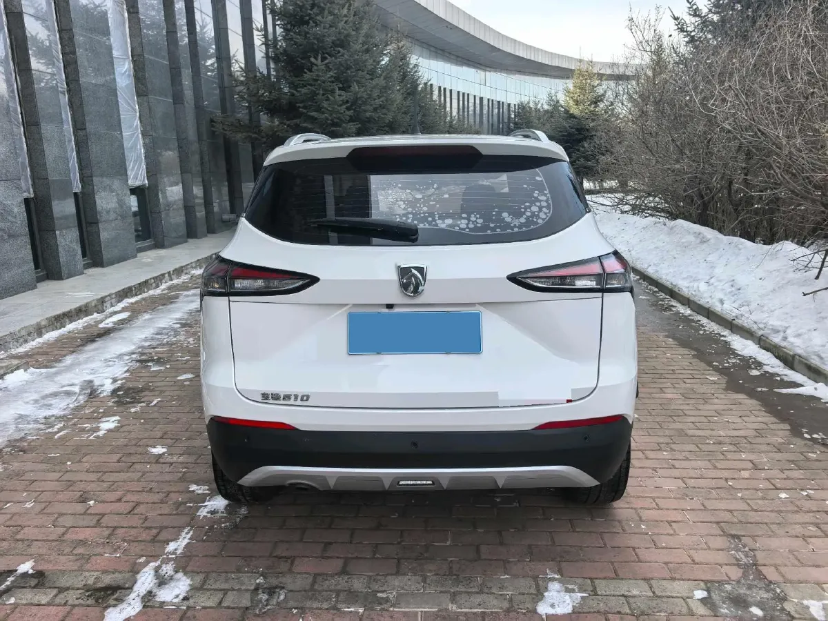 2019 BaoJun 730 1.5L 105HP L4 6MT,autocango,china used car exporter,china ev exporter,chinese used car exporter,chinese used ev exporter