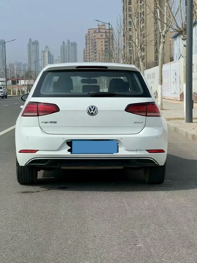 2018 Volkswagen Golf 1.6L 110HP L4 6AT,autocango,china used car exporter,china ev exporter,chinese used car exporter,chinese used ev exporter