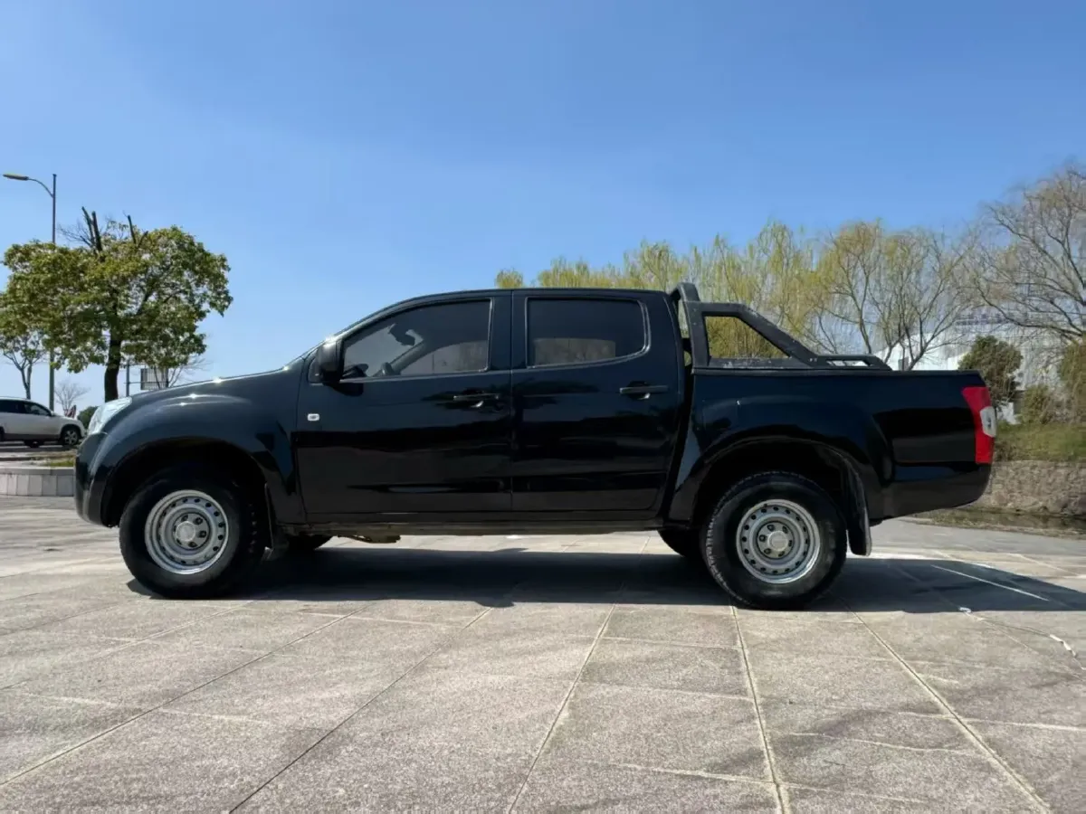 2018 Isuzu RE-MAX Jim 2.5T 129HP L4 6MT,autocango,china used car exporter,china ev exporter,chinese used car exporter,chinese used ev exporter