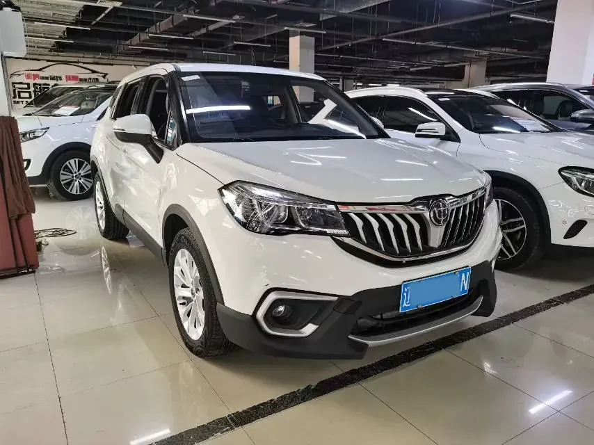 2017 Brilliance Auto V3 1.5L 112HP L4 5AT,autocango,china used car exporter,china ev exporter,chinese used car exporter,chinese used ev exporter