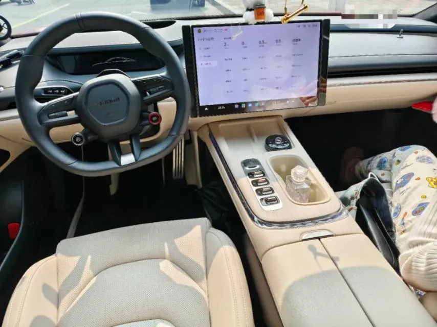 2024 MI SU7 BEV 101KWH,autocango,china used car exporter,china ev exporter,chinese used car exporter,chinese used ev exporter