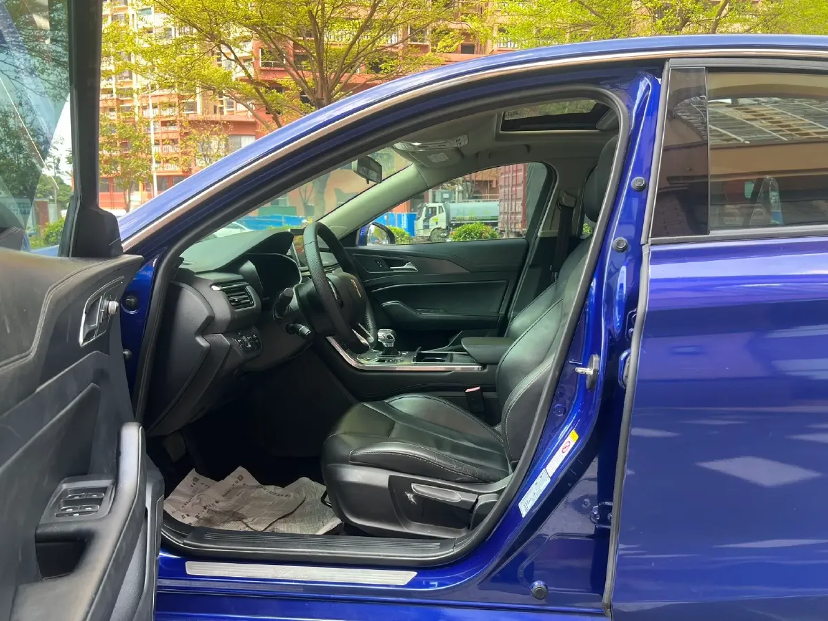 2020 HongQi H5 1.5T 169HP L4 7DCT,autocango,china used car exporter,china ev exporter,chinese used car exporter,chinese used ev exporter