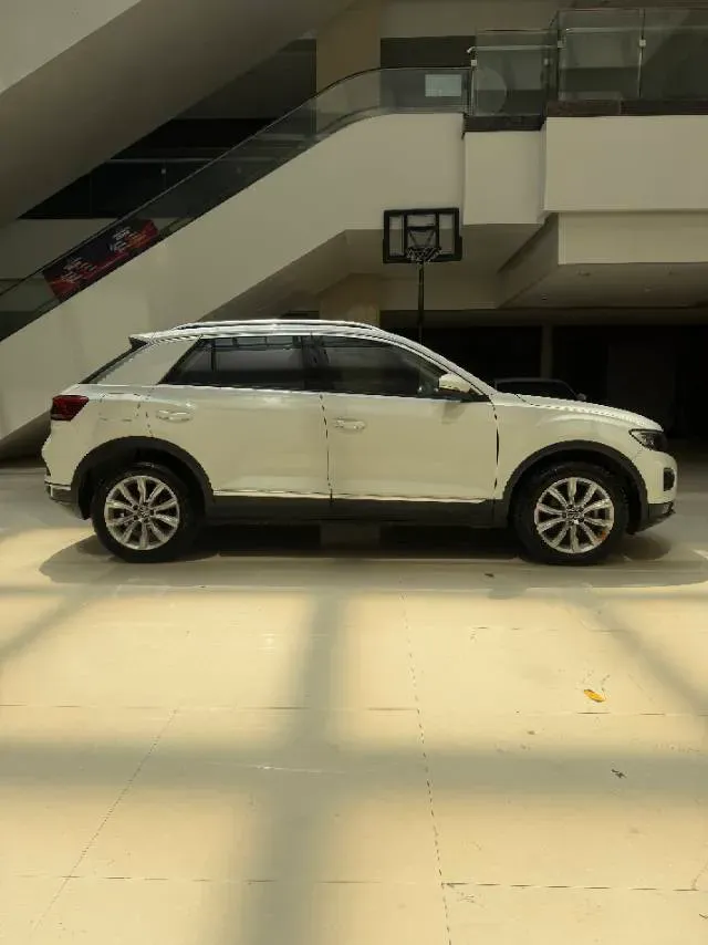 2020 Volkswagen T-Roc 1.4T 150HP L4 7DCT,autocango,china used car exporter,china ev exporter,chinese used car exporter,chinese used ev exporter