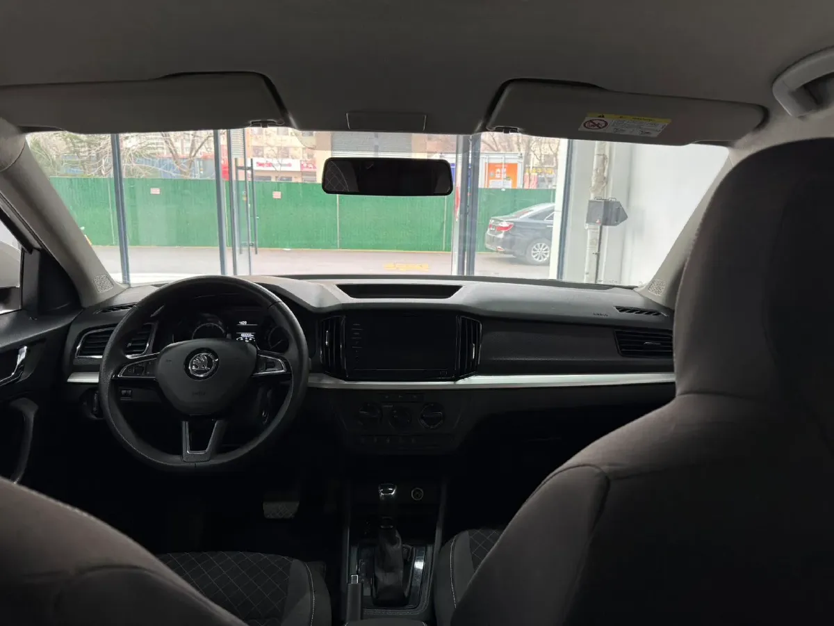 2020 Skoda Kamiq 1.5L 112HP L4 6AT,autocango,china used car exporter,china ev exporter,chinese used car exporter,chinese used ev exporter