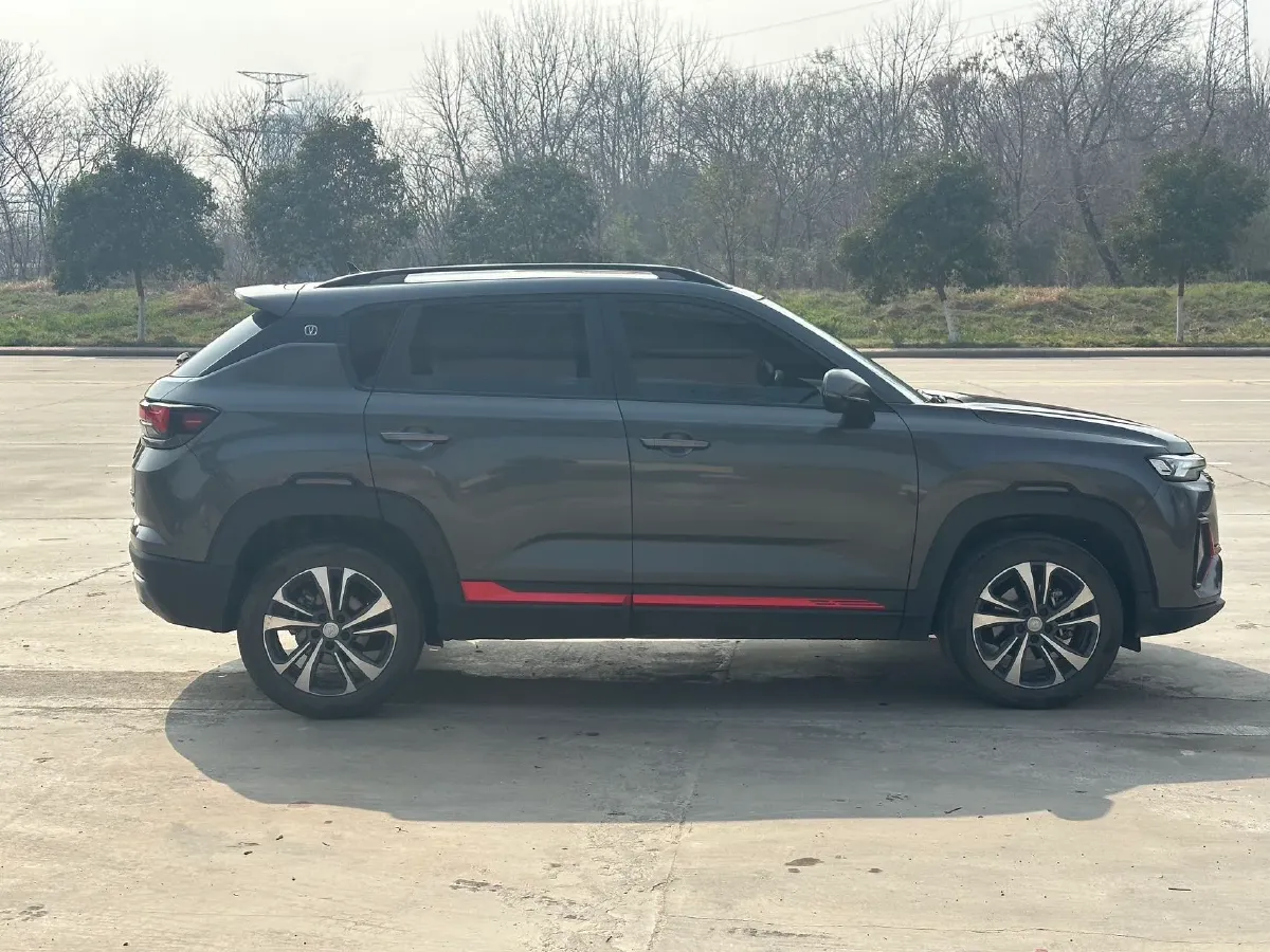 2023 ChangAn CS35 Plus 1.4T 160HP L4 7DCT,autocango,china used car exporter,china ev exporter,chinese used car exporter,chinese used ev exporter