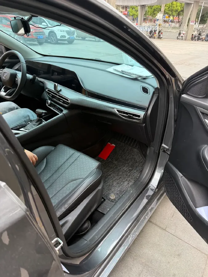 2022 ChangAn Eado 1.6L 128HP L4 CVT,autocango,china used car exporter,china ev exporter,chinese used car exporter,chinese used ev exporter