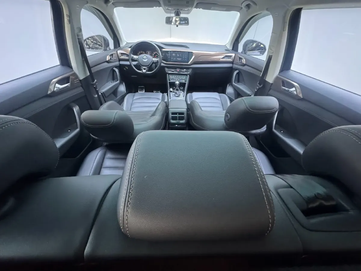 2021 Volkswagen Tharu 1.4T 150HP L4 7DCT,autocango,china used car exporter,china ev exporter,chinese used car exporter,chinese used ev exporter