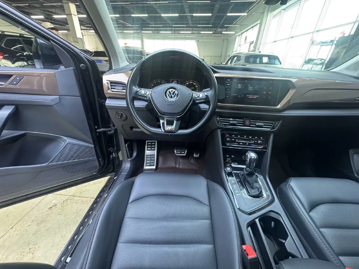 2021 Volkswagen Tharu 1.4T 150HP L4 7DCT,autocango,china used car exporter,china ev exporter,chinese used car exporter,chinese used ev exporter