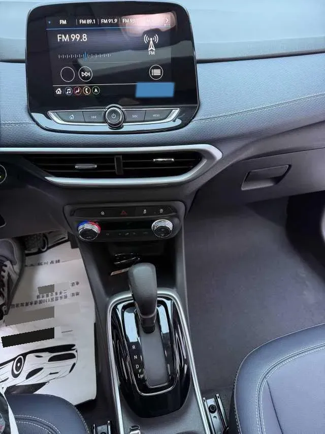 2021 Chevrolet Trax 1.0T 125HP L3 6AT,autocango,china used car exporter,china ev exporter,chinese used car exporter,chinese used ev exporter