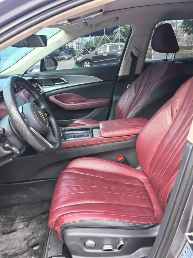 2023 HongQi H5 2.0T 224HP L4 8AT,autocango,china used car exporter,china ev exporter,chinese used car exporter,chinese used ev exporter