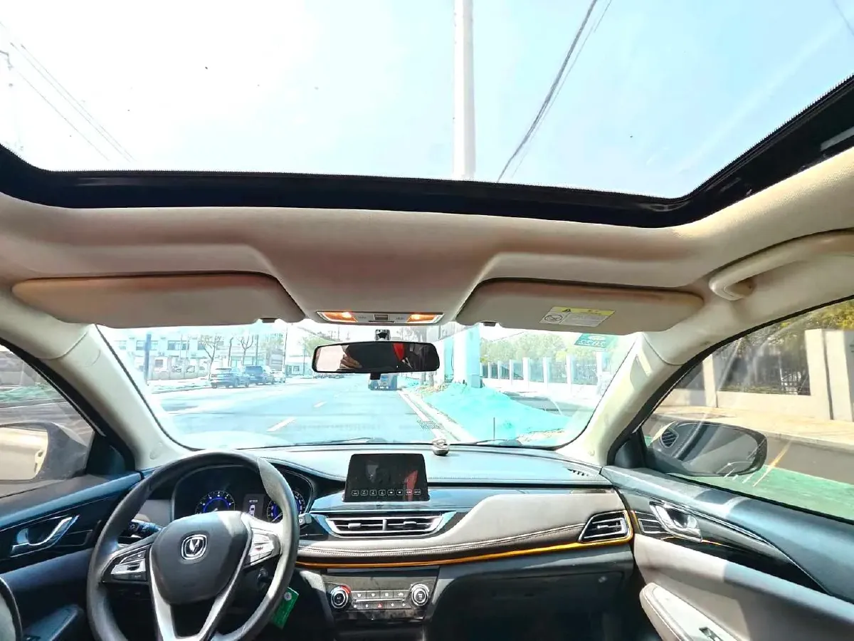 2021 ChangAn Eado DT 1.6L 125HP L4 4AT,autocango,china used car exporter,china ev exporter,chinese used car exporter,chinese used ev exporter