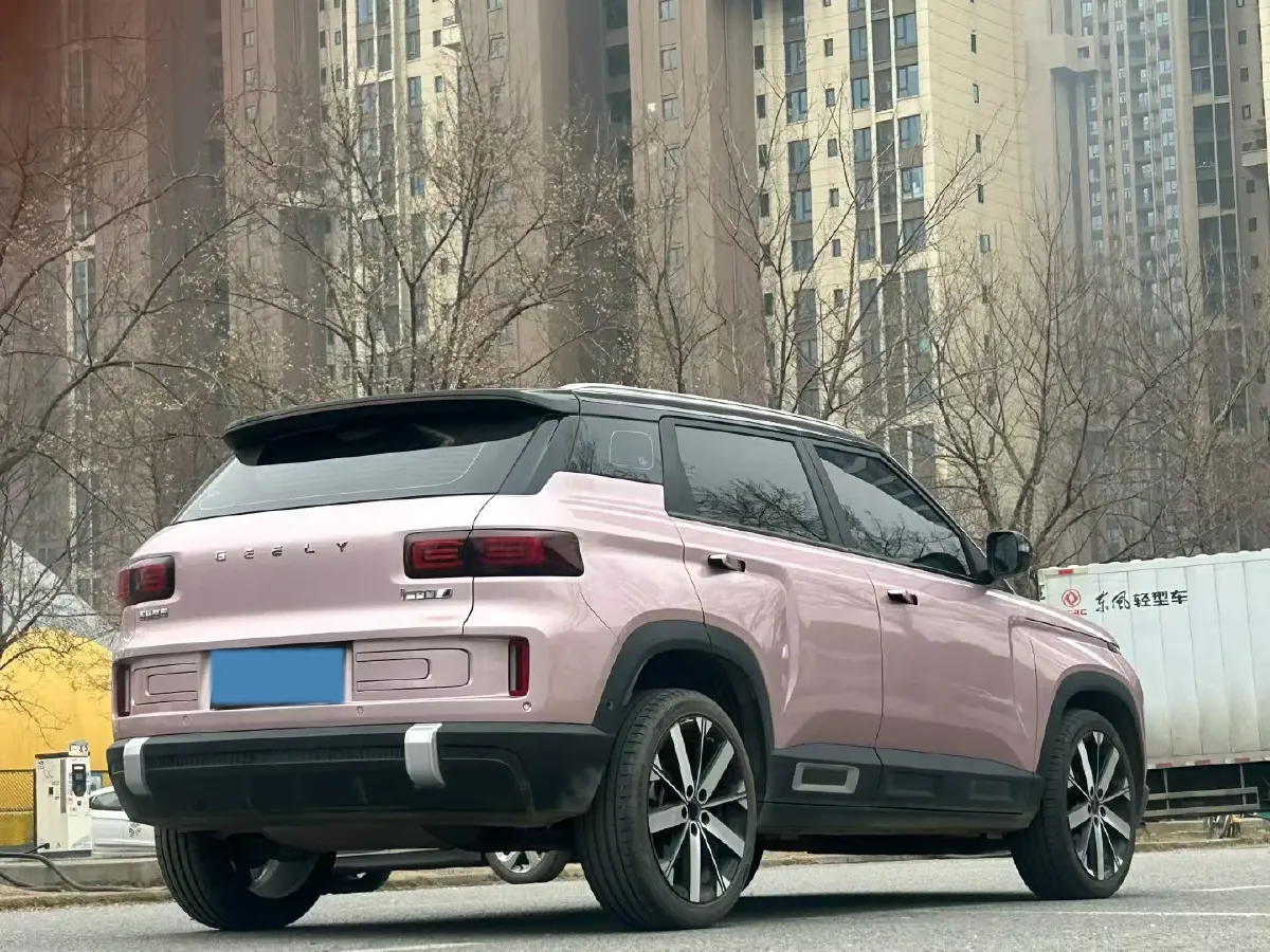 2023 Geely ICON 1.5T 181HP L4 7DCT,autocango,china used car exporter,china ev exporter,chinese used car exporter,chinese used ev exporter