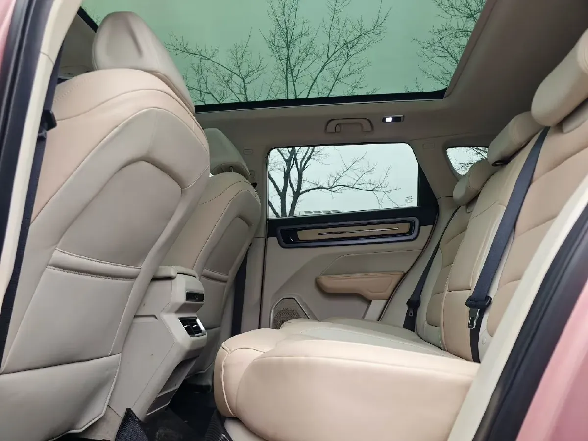 2023 Geely ICON 1.5T 181HP L4 7DCT,autocango,china used car exporter,china ev exporter,chinese used car exporter,chinese used ev exporter