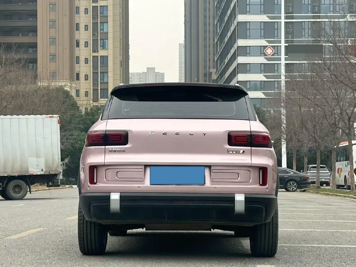 2023 Geely ICON 1.5T 181HP L4 7DCT,autocango,china used car exporter,china ev exporter,chinese used car exporter,chinese used ev exporter