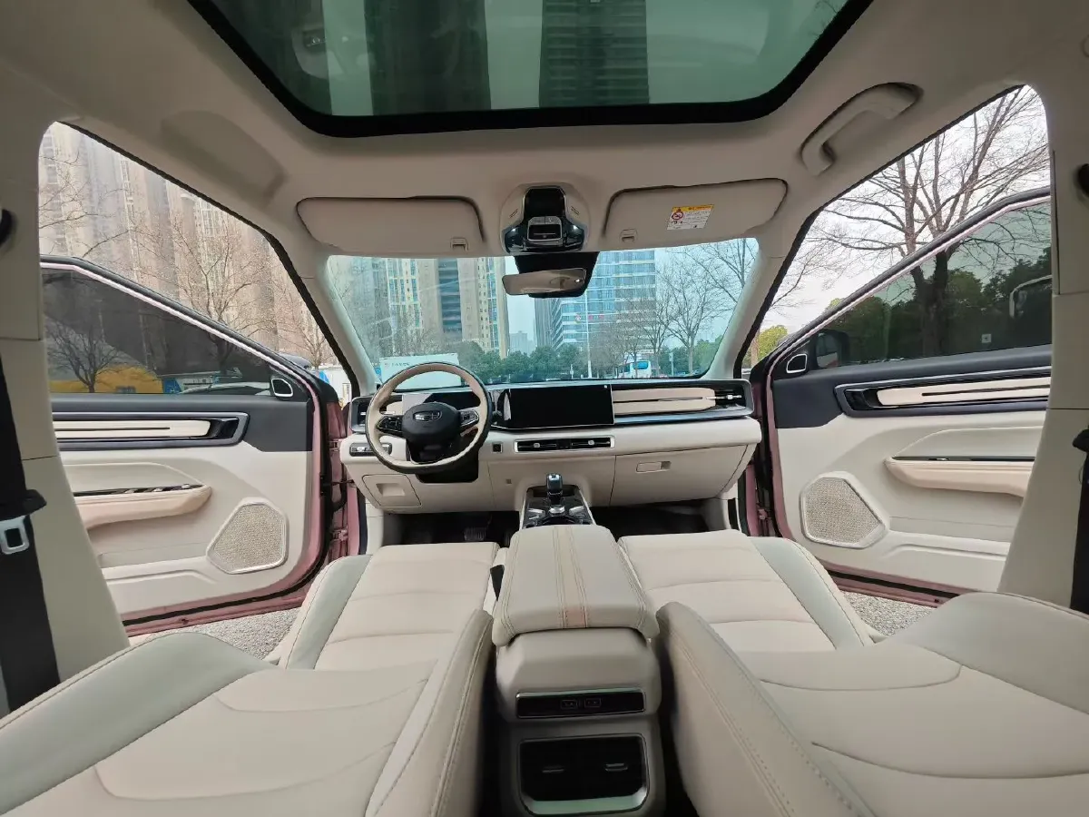 2023 Geely ICON 1.5T 181HP L4 7DCT,autocango,china used car exporter,china ev exporter,chinese used car exporter,chinese used ev exporter