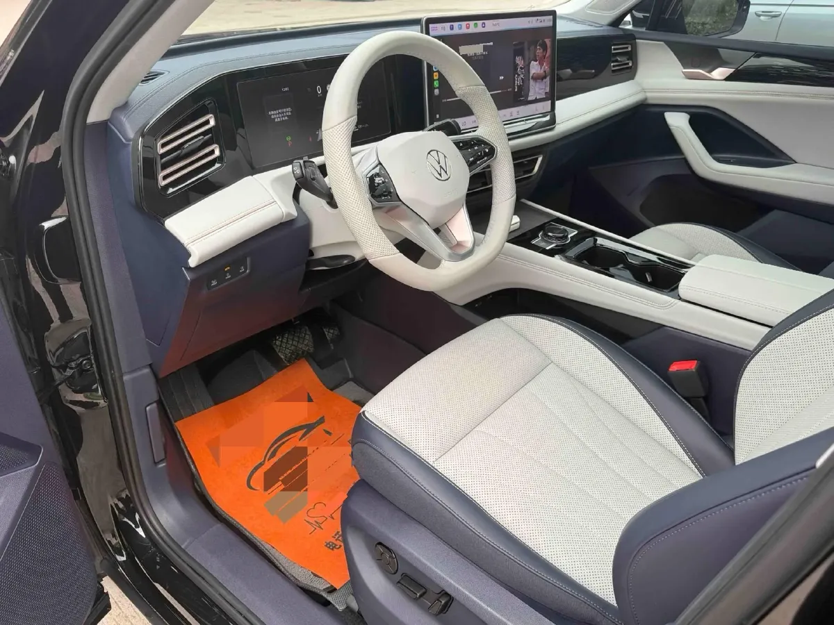 2024 Volkswagen Tiguan L 2.0T 186HP L4 7DCT,autocango,china used car exporter,china ev exporter,chinese used car exporter,chinese used ev exporter