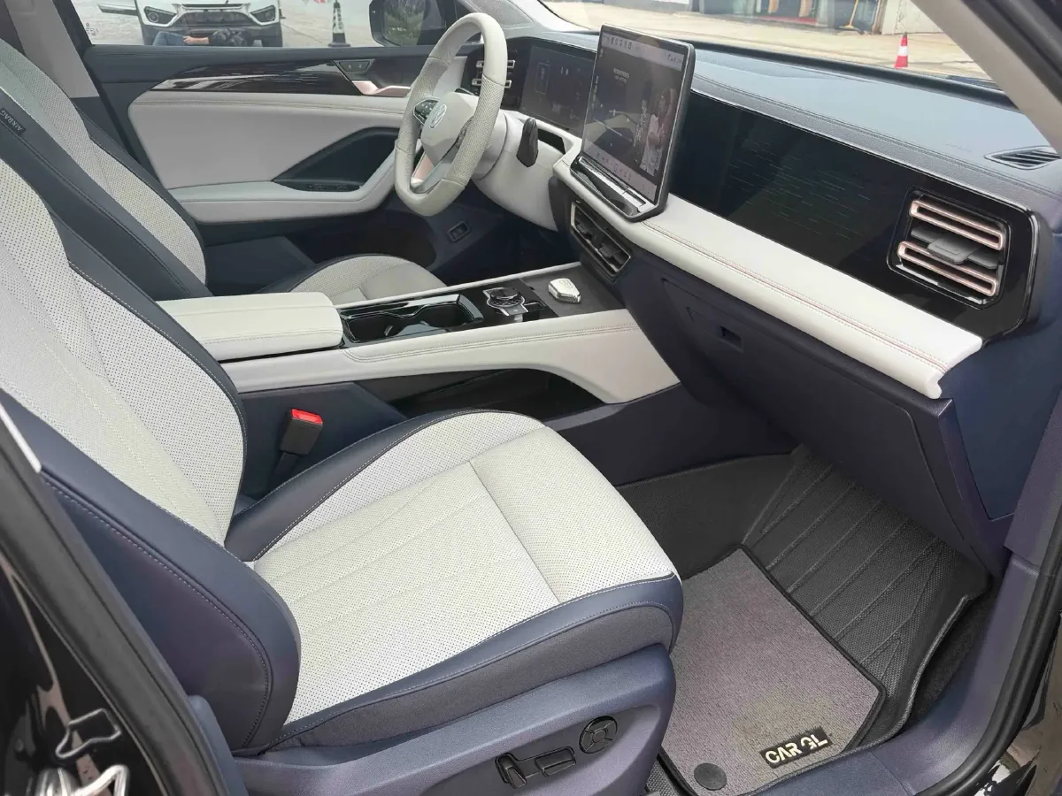 2024 Volkswagen Tiguan L 2.0T 186HP L4 7DCT,autocango,china used car exporter,china ev exporter,chinese used car exporter,chinese used ev exporter