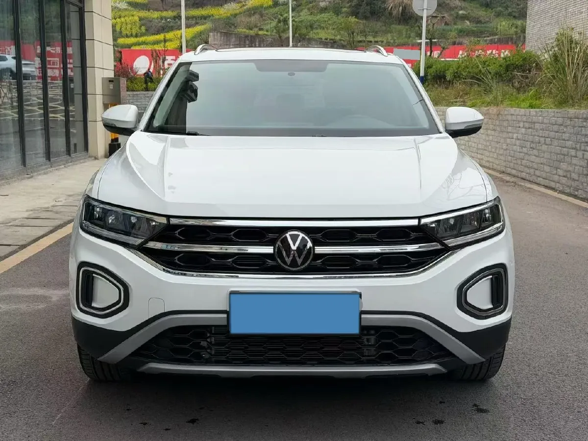 2026 Volkswagen T-Roc 1.4T 150HP L4 7DCT,autocango,china used car exporter,china ev exporter,chinese used car exporter,chinese used ev exporter