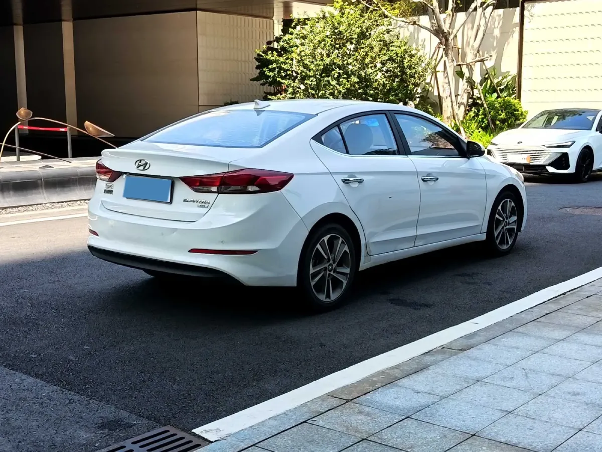 2016 Hyundai Elantra 1.6L 130HP L4 6AT,autocango,china used car exporter,china ev exporter,chinese used car exporter,chinese used ev exporter