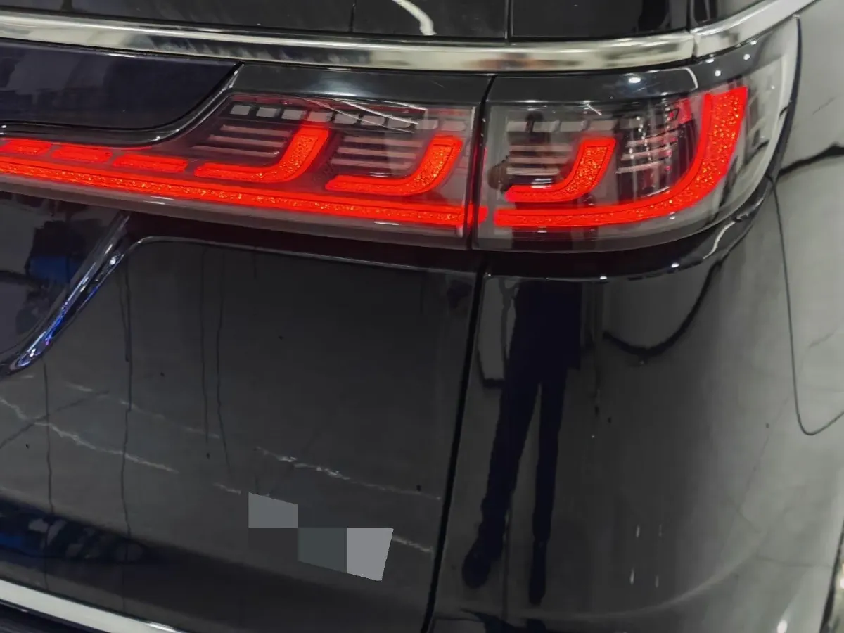 2024 Voyah Dream 1.5T 150HP L4 PHEV 43KWH,autocango,china used car exporter,china ev exporter,chinese used car exporter,chinese used ev exporter