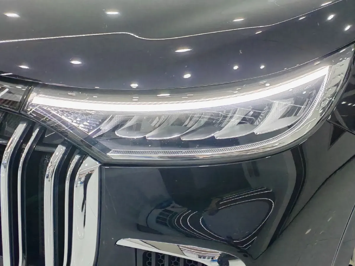 2024 Voyah Dream 1.5T 150HP L4 PHEV 43KWH,autocango,china used car exporter,china ev exporter,chinese used car exporter,chinese used ev exporter