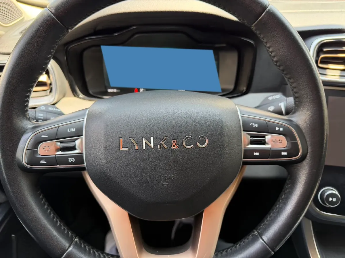 2019 LYNK&CO 01 2.0T 190HP L4 6AT,autocango,china used car exporter,china ev exporter,chinese used car exporter,chinese used ev exporter