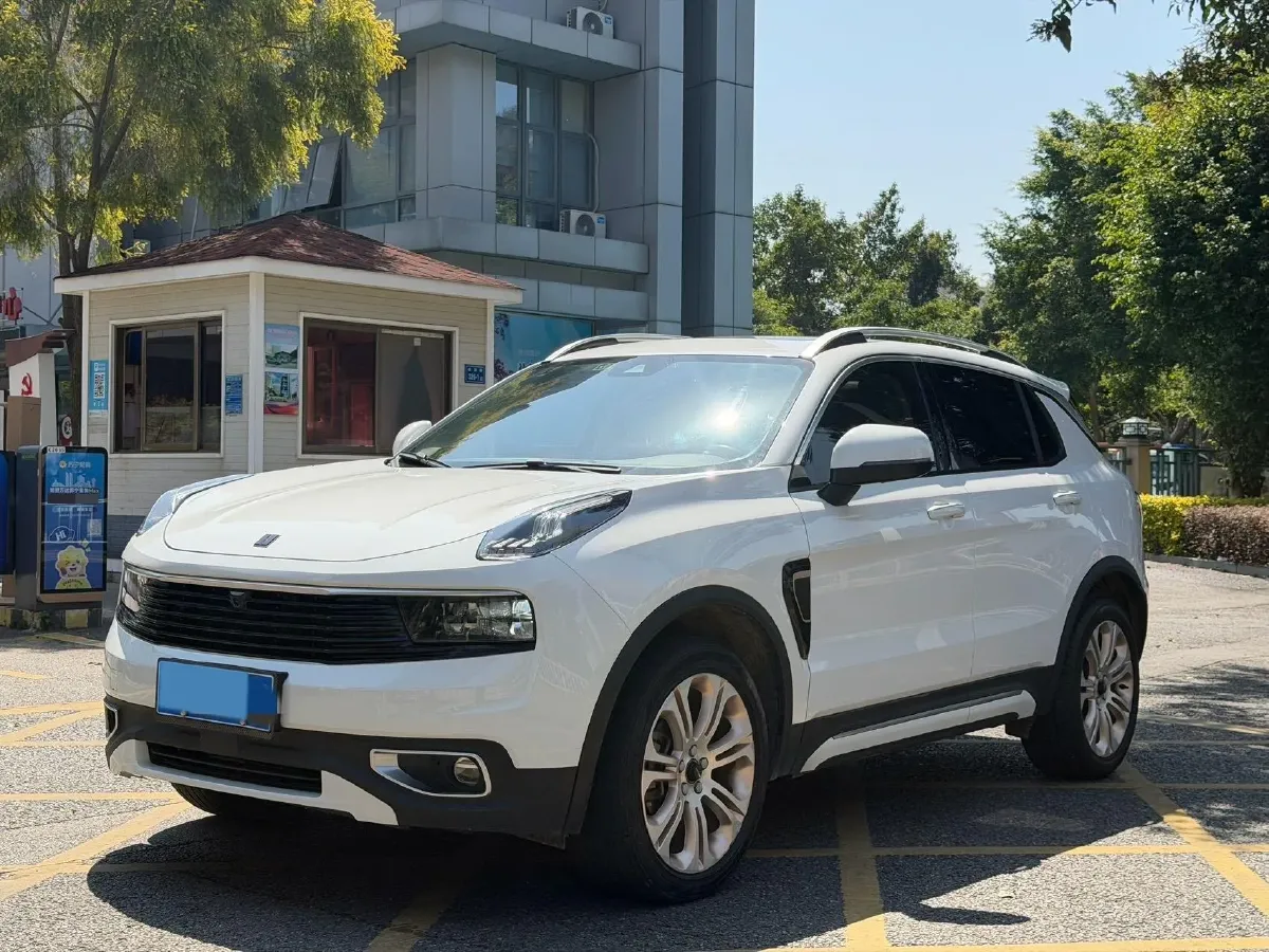 2019 LYNK&CO 01 2.0T 190HP L4 6AT,autocango,china used car exporter,china ev exporter,chinese used car exporter,chinese used ev exporter