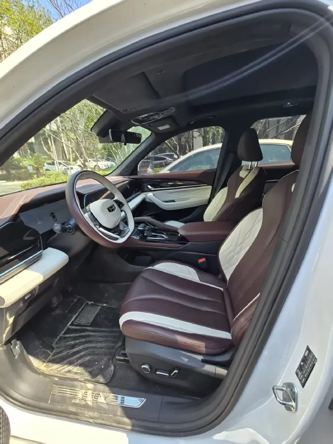 2021 Geely Monjaro 2.0T 218HP L4 7DCT,autocango,china used car exporter,china ev exporter,chinese used car exporter,chinese used ev exporter