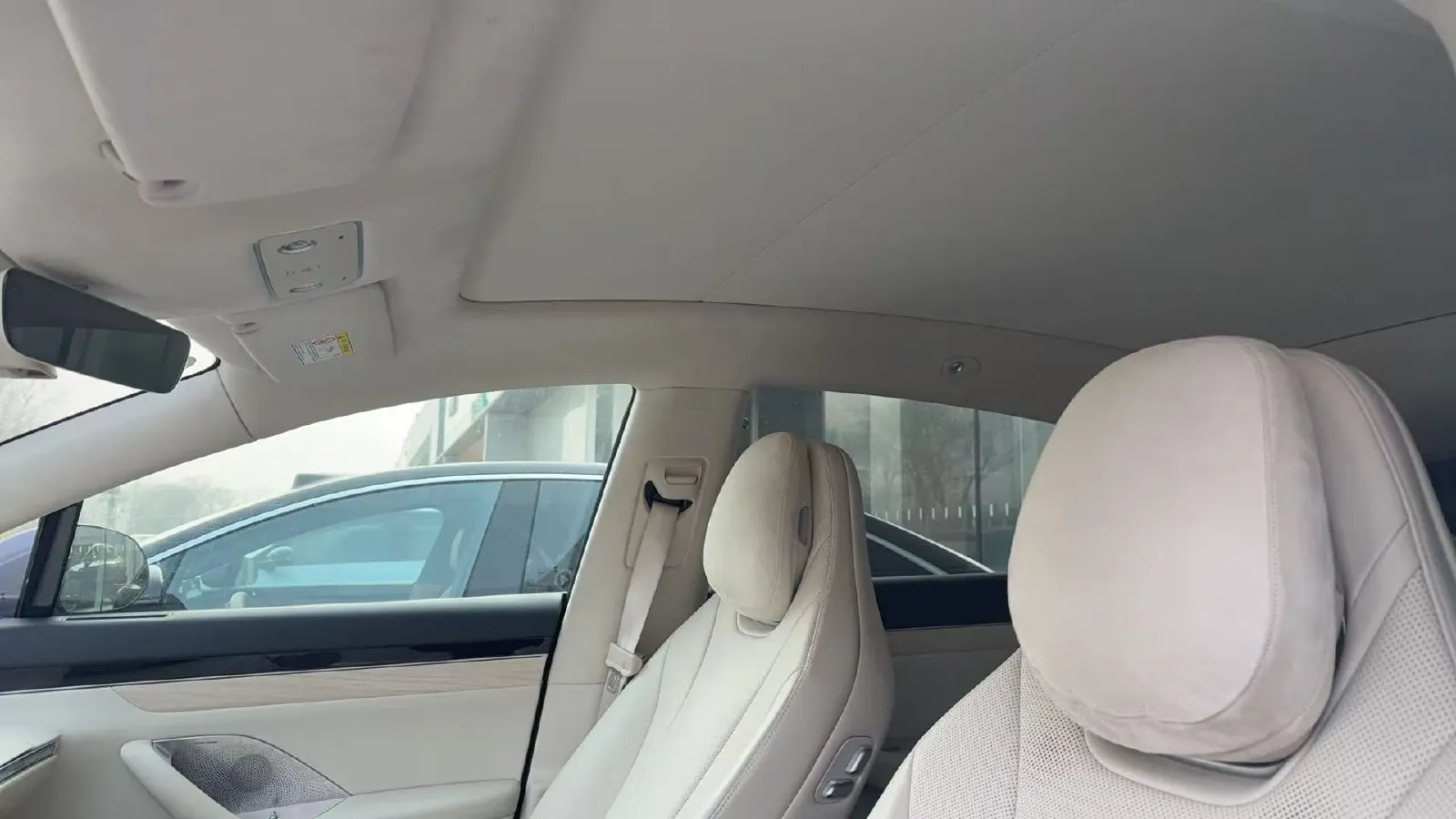 2025 Luxeed R7 REEV 156HP REEV,autocango,china used car exporter,china ev exporter,chinese used car exporter,chinese used ev exporter