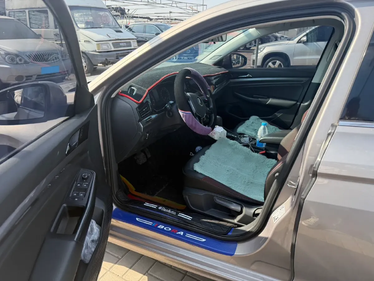 2021 Volkswagen Bora 1.5L 113HP L4 6AT,autocango,china used car exporter,china ev exporter,chinese used car exporter,chinese used ev exporter