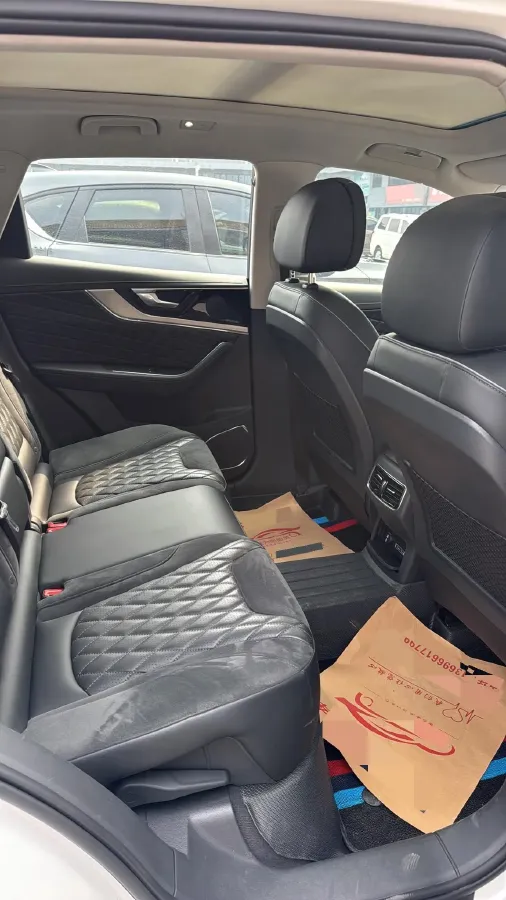 2019 HongQi HS5 2.0T 224HP L4 6AT,autocango,china used car exporter,china ev exporter,chinese used car exporter,chinese used ev exporter