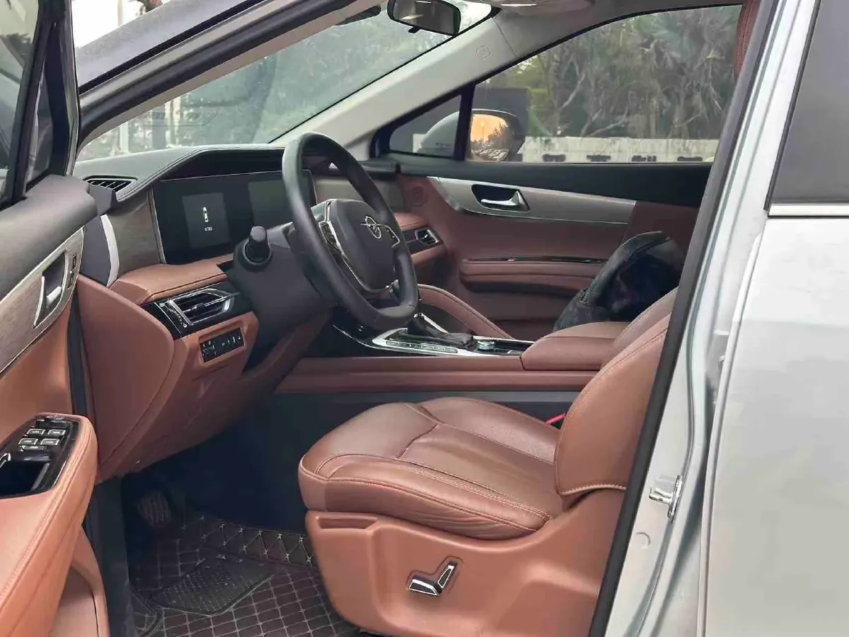 2020 HaiMa 7X 1.6T 195HP L4 6AT,autocango,china used car exporter,china ev exporter,chinese used car exporter,chinese used ev exporter